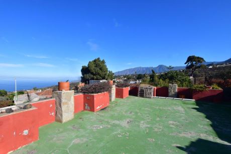 Groe Terrasse mit Meerblick