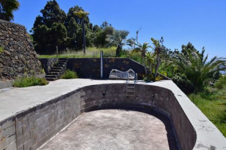 Vorbereiteter Pool