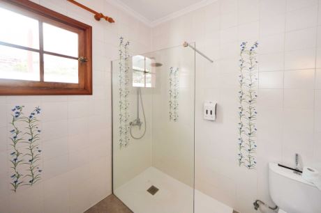 2. OG Badezimmer 1