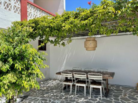 EG berdachte Terrasse