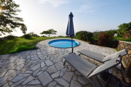 Pool mit wundervollem Atlantikblick