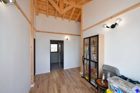 halboffenes Arbeitszimmer / Badezimmer 2