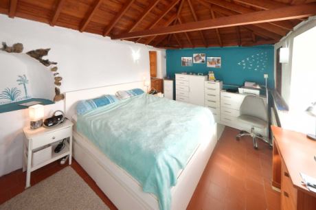 Schlafzimmer 1