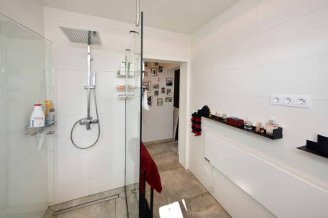Badezimmer 1