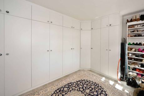 Ankleide oder Schlafzimmer 2