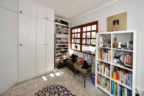 Ankleide oder Schlafzimmer 2