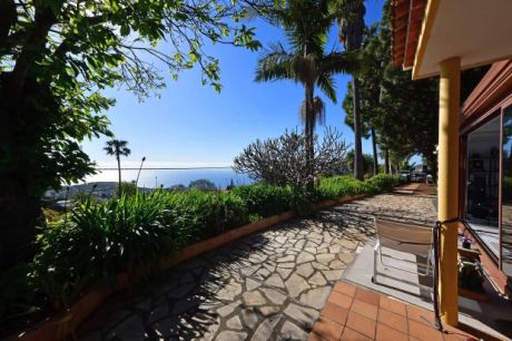 �berdachte Terrasse Meerblick