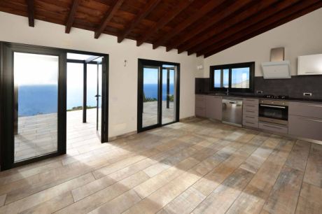 Wohnk�che mit fantastischem Meerblick