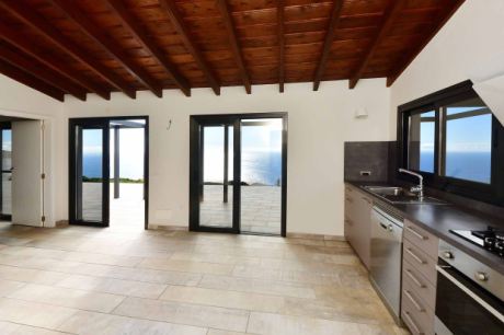 Wohnk�che mit fantastischem Meerblick