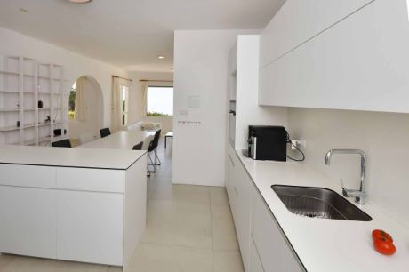 Kchen-, Ess- und Wohnbereich