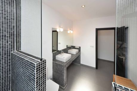 Badezimmer 1 on suite