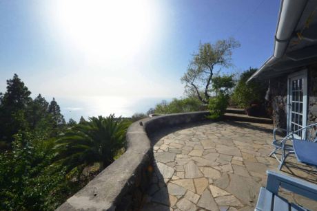 Westterrasse mit fantastischem Atlantikblick