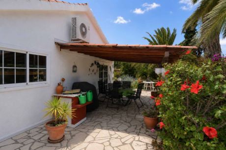 Haupthaus �berdachte Westterrasse