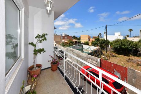 1. OG Balkon