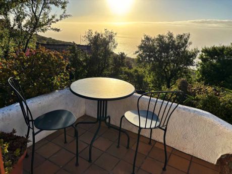 Haupthaus teil�berdachte Terrasse